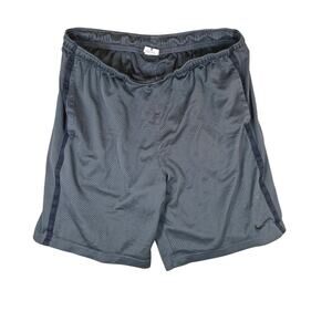 Nike Basketball Shorts Men’s Size XL Gray with Black Trim Gym Fit